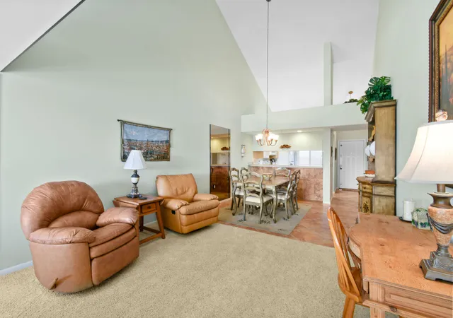 3rd image of 1601 Marina Isle Wy, Jupiter, FL 33477