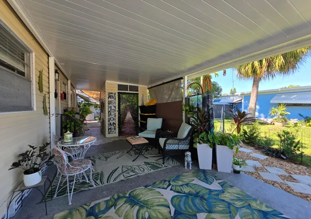 4th image of 6241 Elm Ln, Lantana, FL 33462 | MLS# R11137337