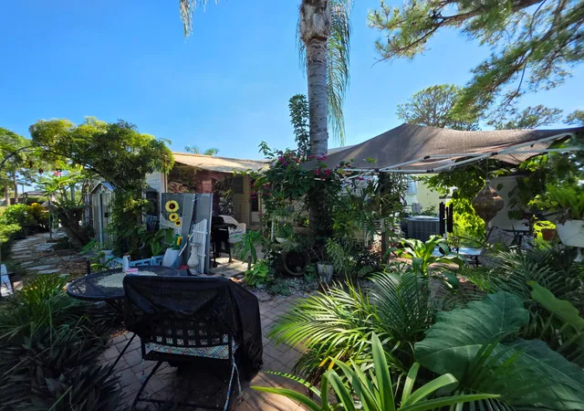 5th image of 6241 Elm Ln, Lantana, FL 33462 | MLS# R11137337