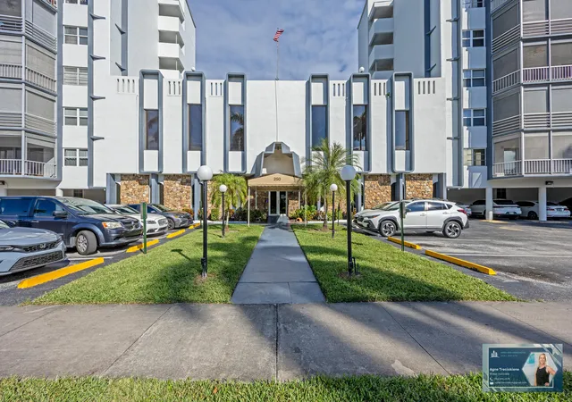 2nd image of 300 Diplomat Pkwy, Hallandale Beach, FL 33009
