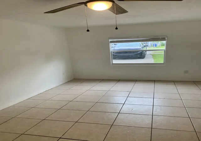 6th image of 708 S Broadway, Lantana, FL 33462 | MLS# R11137689