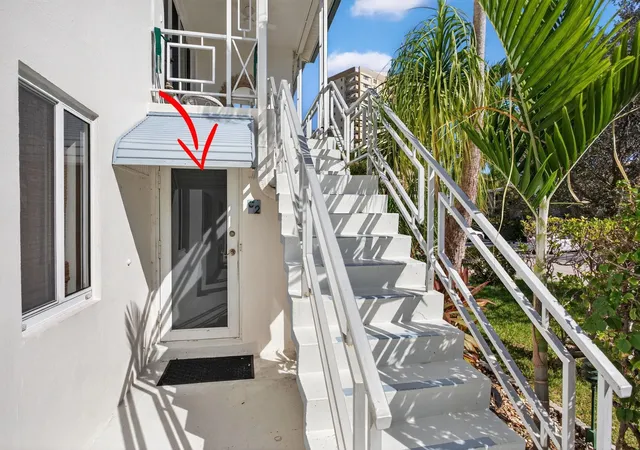 Homes for sale in Pompano Beach, FL | 3201 Se 12Th St, Pompano Beach, FL 33062