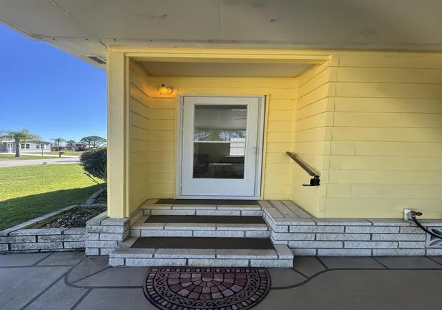2nd image of 9 San Felipe, Fort Pierce, FL 34951 | MLS# R11137921