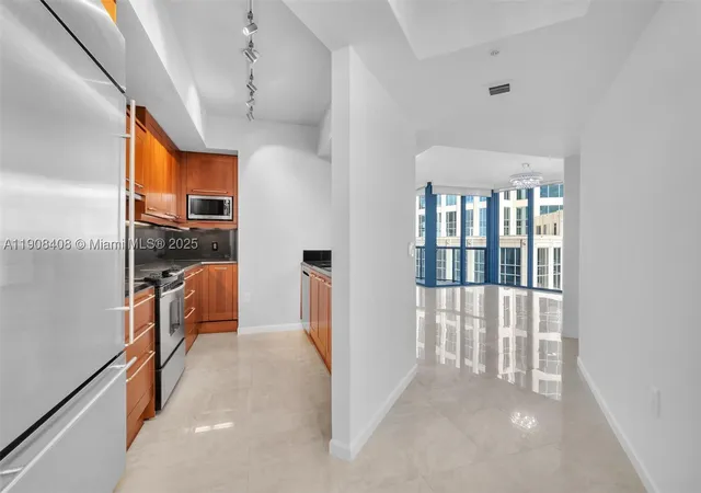 4th image of 333 Las Olas Way #1208, Fort Lauderdale, FL 33301 | MLS# A11908408
