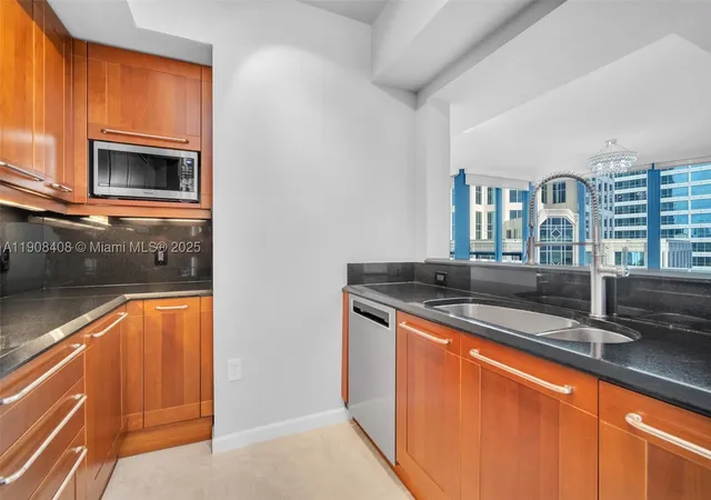 5th image of 333 Las Olas Way #1208, Fort Lauderdale, FL 33301 | MLS# A11908408