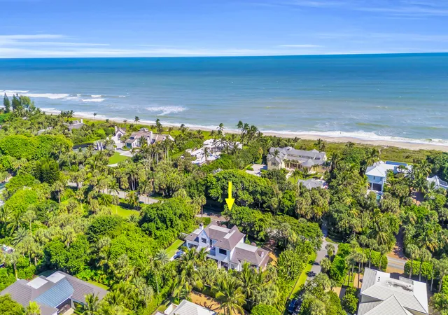 Homes for sale in Jupiter Island, FL | 44 S Beach Rd, Jupiter Island, FL 33455 | MLS# R11138037