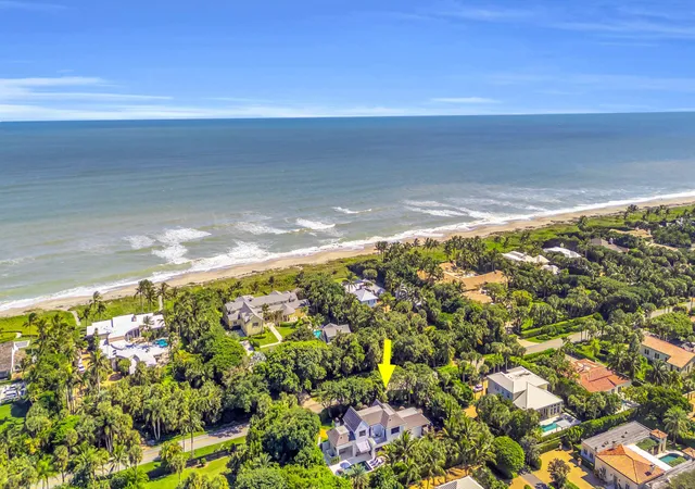Homes for sale in Jupiter Island, FL | 44 S Beach Rd, Jupiter Island, FL 33455 | MLS# R11138037
