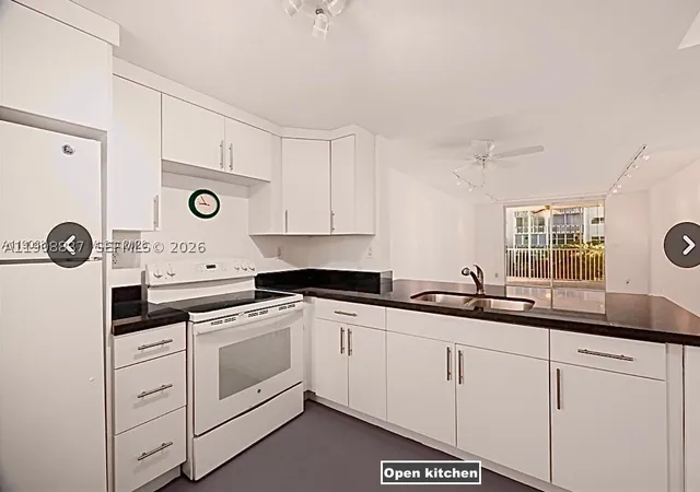 Photo 3 of Condo for sale at 619 Ne 14Th Ave #304, Hallandale Beach, FL 33009 | MLS# A11908837 | Listing updated on 2026-10-08
