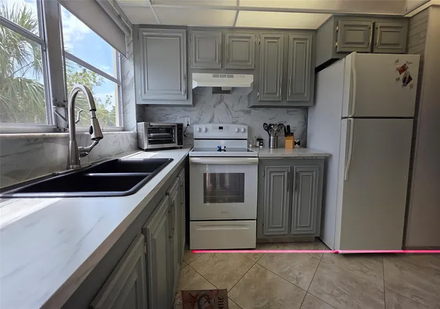 1st image of 4047 Nw 16th St #302, Fort Lauderdale, FL 33313 | MLS# F10535359