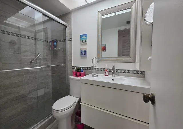 22nd image of 4047 Nw 16th St #302, Fort Lauderdale, FL 33313 | MLS# F10535359