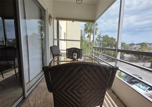 4th image of 4047 Nw 16Th St #302, Fort Lauderdale, FL 33313 | MLS# F10535359