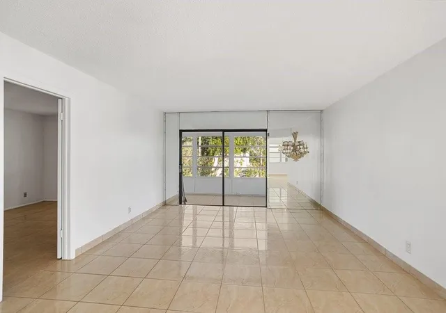 5th image of 4090 Nw 42Nd Ave, Lauderdale Lakes, FL 33319