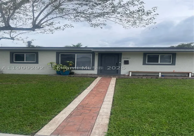 20180 NW 14th Ct