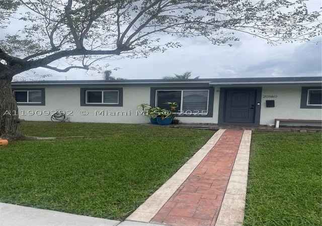 20180 NW 14th Ct
