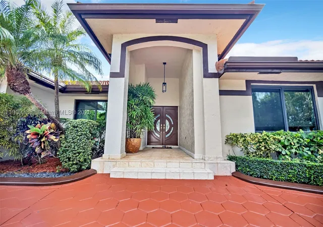Photo 2 of Single family home for sale at 15462 Sw 115th St, Miami, FL 33196 | MLS# A11909335 | Listing updated on 2026-10-08