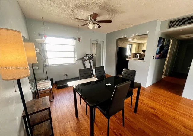 3rd image of 1501 Arthur St #7, Hollywood, FL 33020 | MLS# A11904805