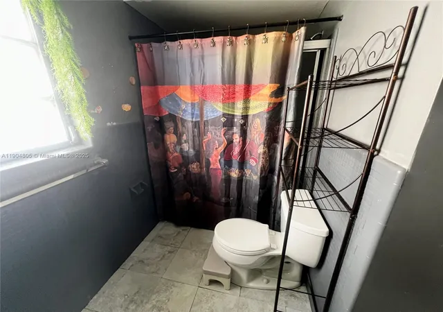 5th image of 1501 Arthur St #7, Hollywood, FL 33020 | MLS# A11904805