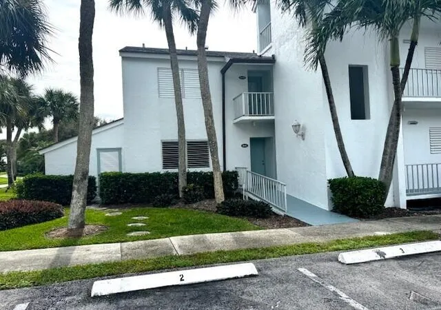 2nd image of 1550 Ne Ocean Blvd #B101, Stuart, FL 34996 | MLS# R11138563