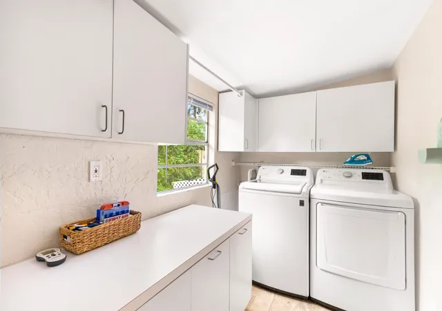 3rd image of 303 Lang Rd, West Palm Beach, FL 33406 | MLS# R11138767