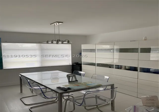 Listing Photo 3 - Condo for sale in building located at 1501 Arthur St, Hollywood, FL 33020 - Unit #10