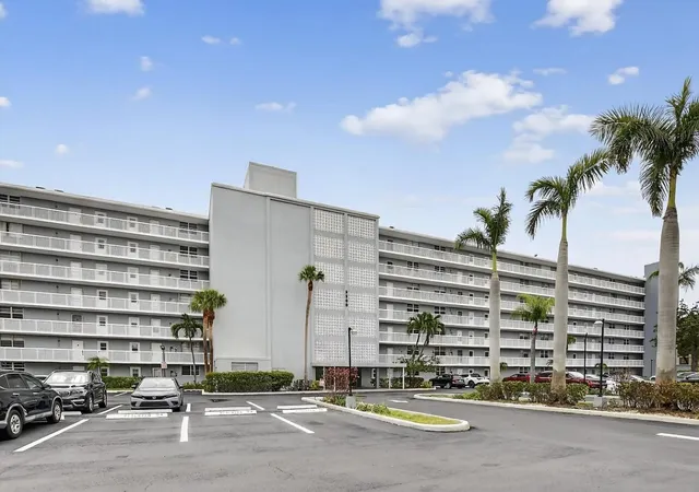 1st image of 5500 Nw 2nd Ave #121, Boca Raton, FL 33487 | MLS# R11139056