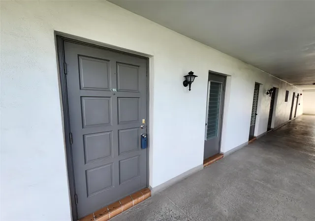 Homes for sale in Hollywood, FL | 1201 Hillcrest Ct #105, Hollywood, FL 33021 | MLS# F10535794