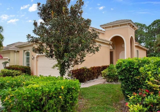 1st image of 6159 Arlington Wy, Fort Pierce, FL 34951 | MLS# R11139127