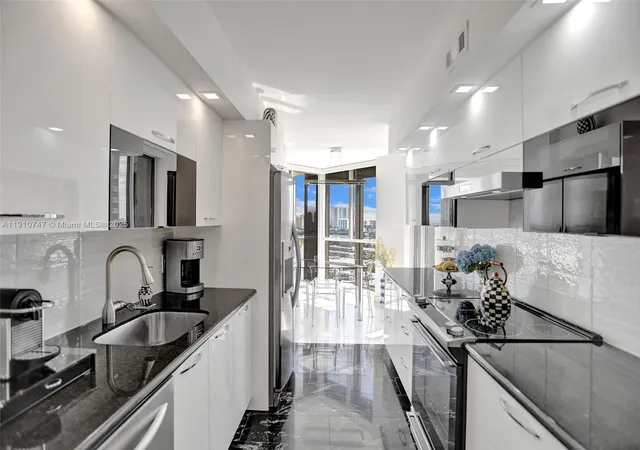 1st image of 1000 E Island Blvd #2103, Aventura, FL 33160 | MLS# A11910747