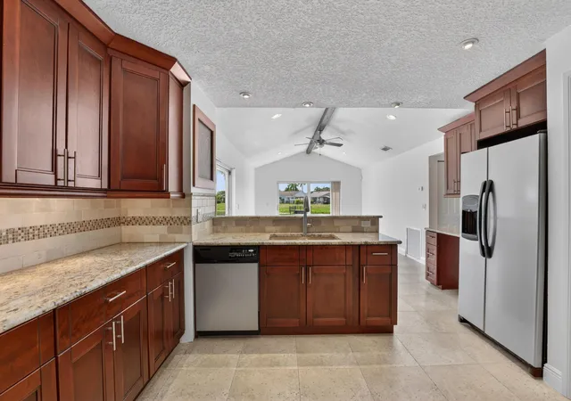 Homes for sale in Deerfield Beach, FL | 1273 Sw 25th Ave, Deerfield Beach, FL 33442 | MLS# R11139188
