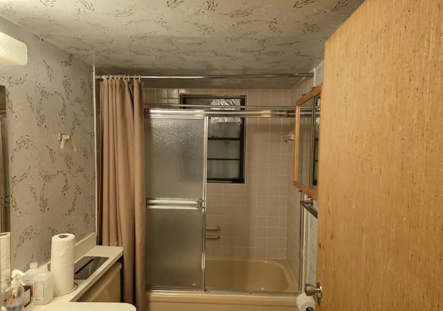 3rd image of 7410 Nw 18Th St #206, Margate, FL 33063 | MLS# R11139221