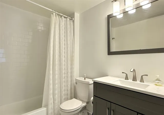 5th image of 669 W Oakland Park Blvd #220b, Wilton Manors, FL 33311 | MLS# F10534834