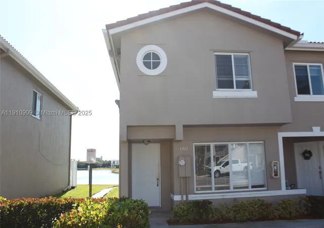 Homes for sale in Weston, FL | 180 Riviera Cir #30-5, Weston, FL 33326 | MLS# A11910909