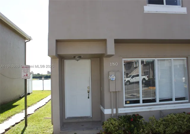 Homes for sale in Weston, FL | 180 Riviera Cir #30-5, Weston, FL 33326 | MLS# A11910909