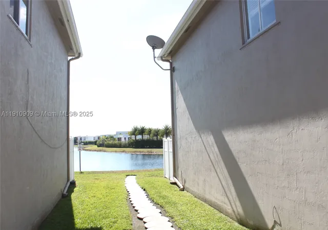 Homes for sale in Weston, FL | 180 Riviera Cir #30-5, Weston, FL 33326 | MLS# A11910909