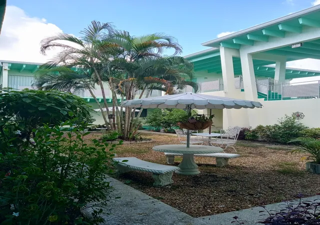 Homes for sale in Lake Worth Beach, FL | 702 N Federal Hwy #B6, Lake Worth Beach, FL 33460 | MLS# R11139429