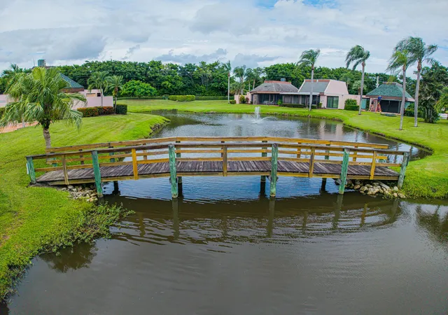 Homes for sale in Port St Lucie, FL | 3512 Se Sandpiper Cir, Port St Lucie, FL 34952 | MLS# R11139463