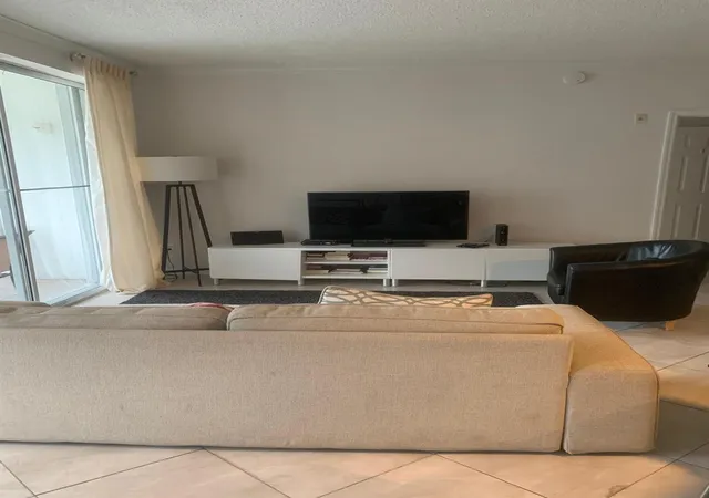 3rd image of 3215 Ne 184Th St #14403, North Miami Beach, FL 33160 | MLS# F10534392
