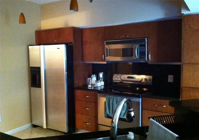 5th image of 3215 Ne 184Th St #14403, North Miami Beach, FL 33160 | MLS# F10534392