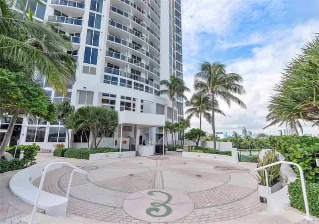 50th image of 18001 Collins Ave #2806, North Miami Beach, FL 33160 | MLS# F10533903