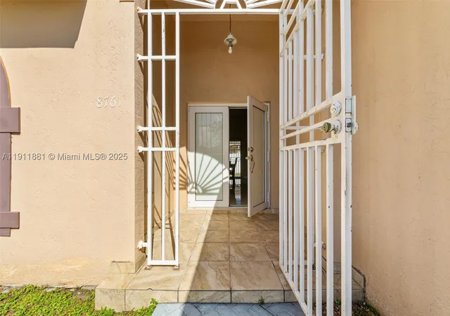 Homes for sale in Miami Lakes, FL | 8761 Nw 142Nd St, Miami Lakes, FL 33018 | MLS# A11911881