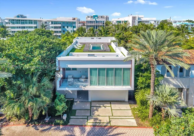 Homes for sale in Miami Beach, FL | 7830 Atlantic Way, Miami Beach, FL 33141 | MLS# A11907507