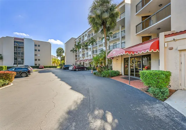 4th image of 3591 Environ Blvd, Lauderhill, FL 33319