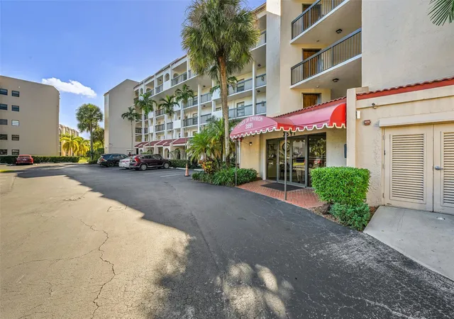5th image of 3591 Environ Blvd, Lauderhill, FL 33319