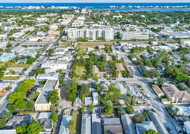 20th image of 19 S E St, Lake Worth Beach, FL 33460 | MLS# R11139720