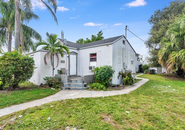 5th image of 19 S E St, Lake Worth Beach, FL 33460 | MLS# R11139720
