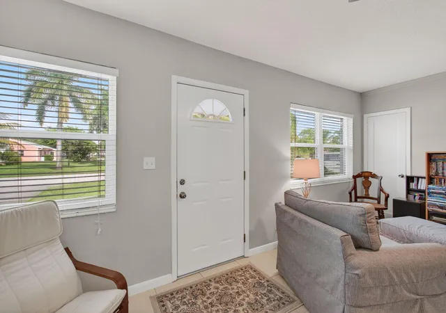 5th image of 254 Ne 22Nd St, Delray Beach, FL 33444 | MLS# R11139836