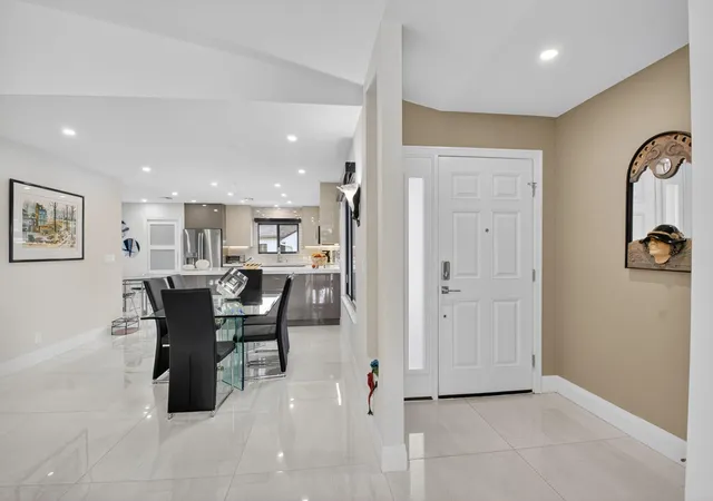 3rd image of 15846 Loch Maree Ln #2904, Delray Beach, FL 33446 | MLS# R11139846