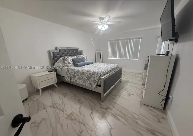 2nd image of 2203 Se 27Th Dr, Homestead, FL 33035