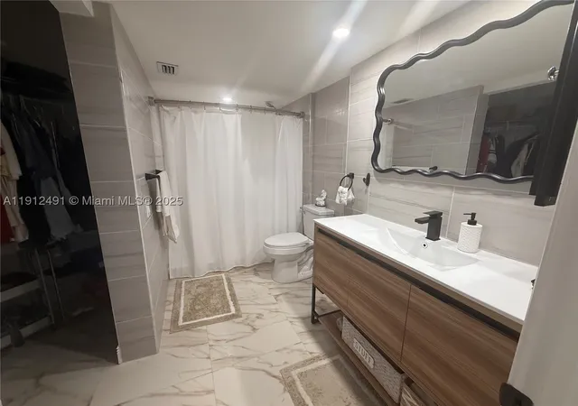 15th image of 2203 Se 27th Dr #102-A, Homestead, FL 33035 | MLS# A11912491