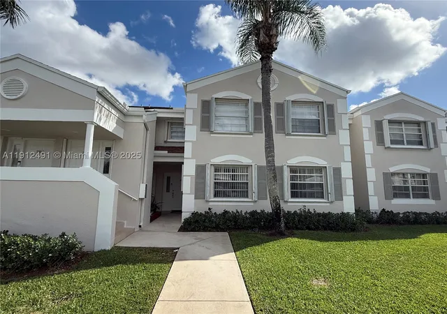 1st image of 2203 Se 27th Dr #102-A, Homestead, FL 33035 | MLS# A11912491